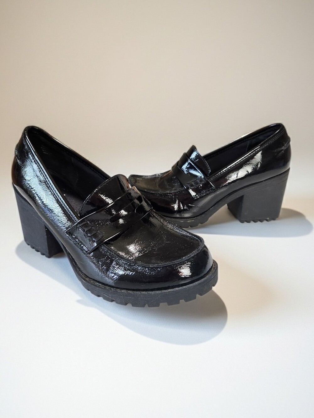 True Craft 90's Inspired Black Lug Sole Loafers Size 6.5